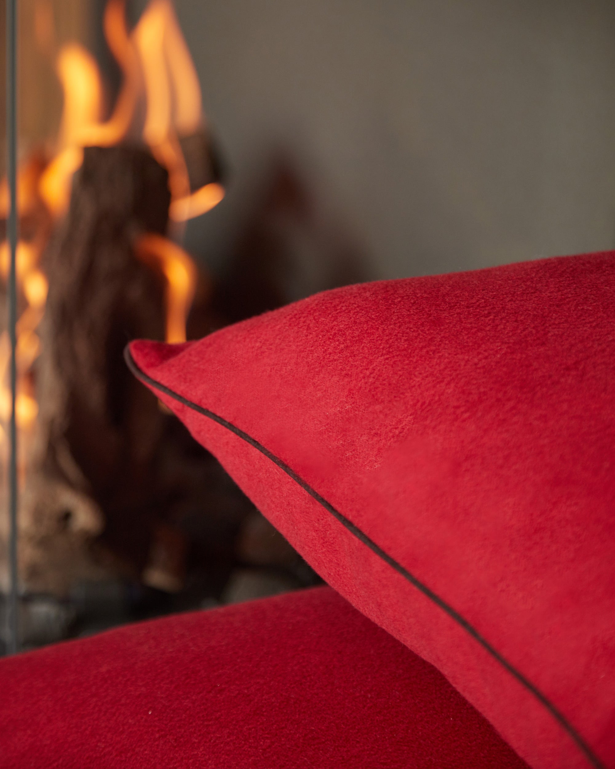 Red pure cashmere pillow