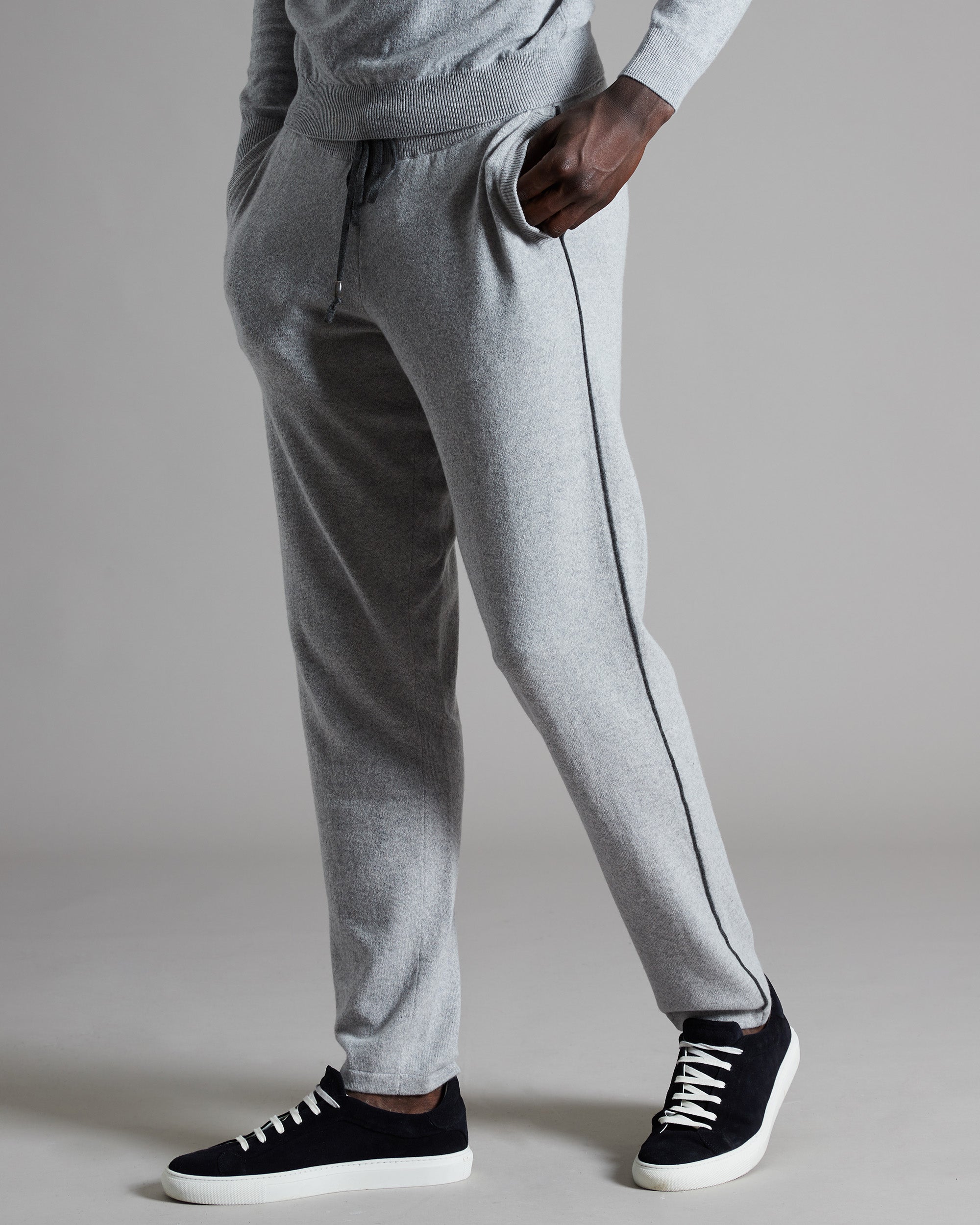 Grey kid cashmere jogging pants