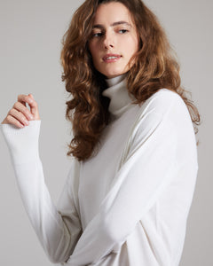 White cashmere and silk turtleneck sweater