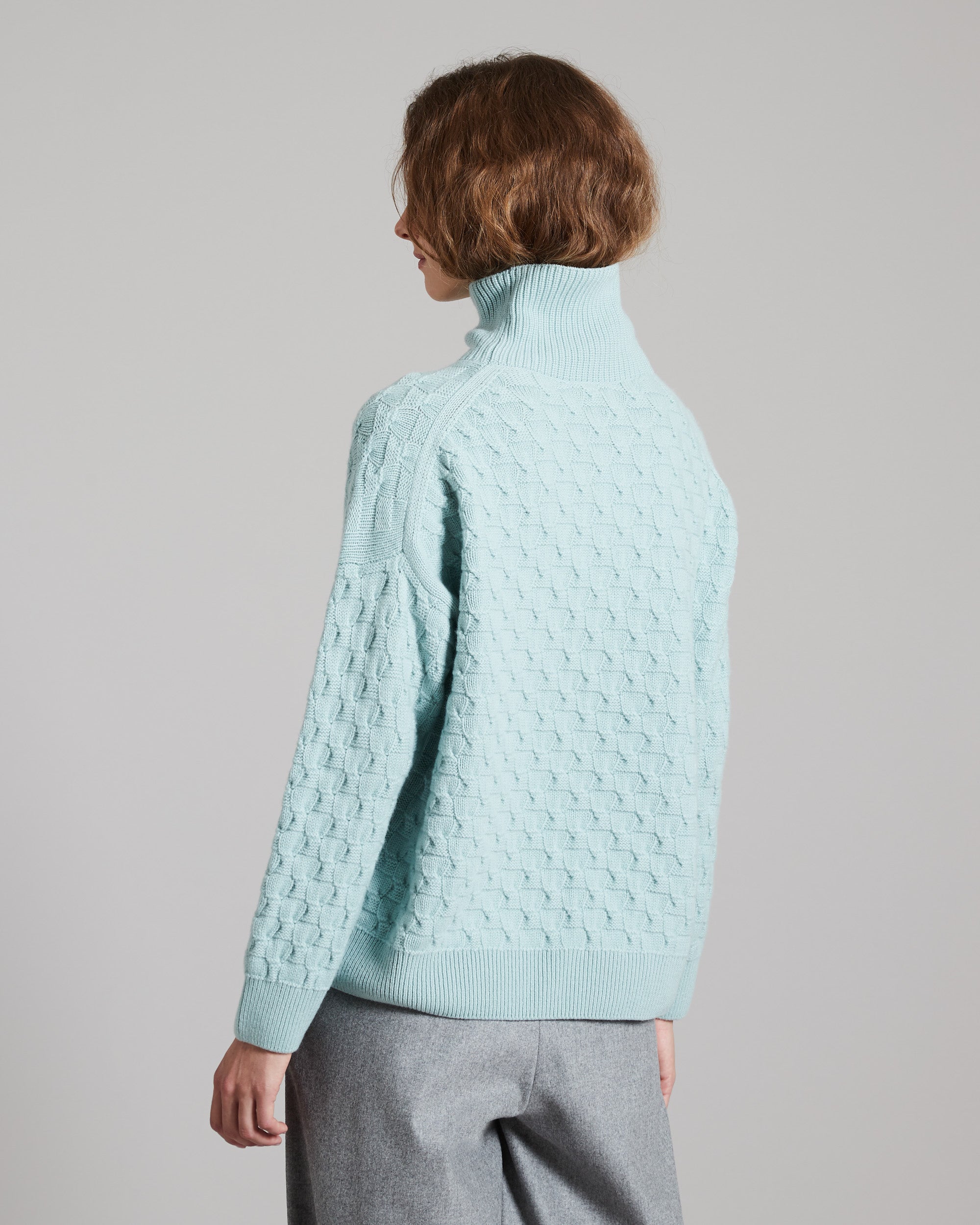 three dimensional Kid Cashmere turtle-neck sweater in light green